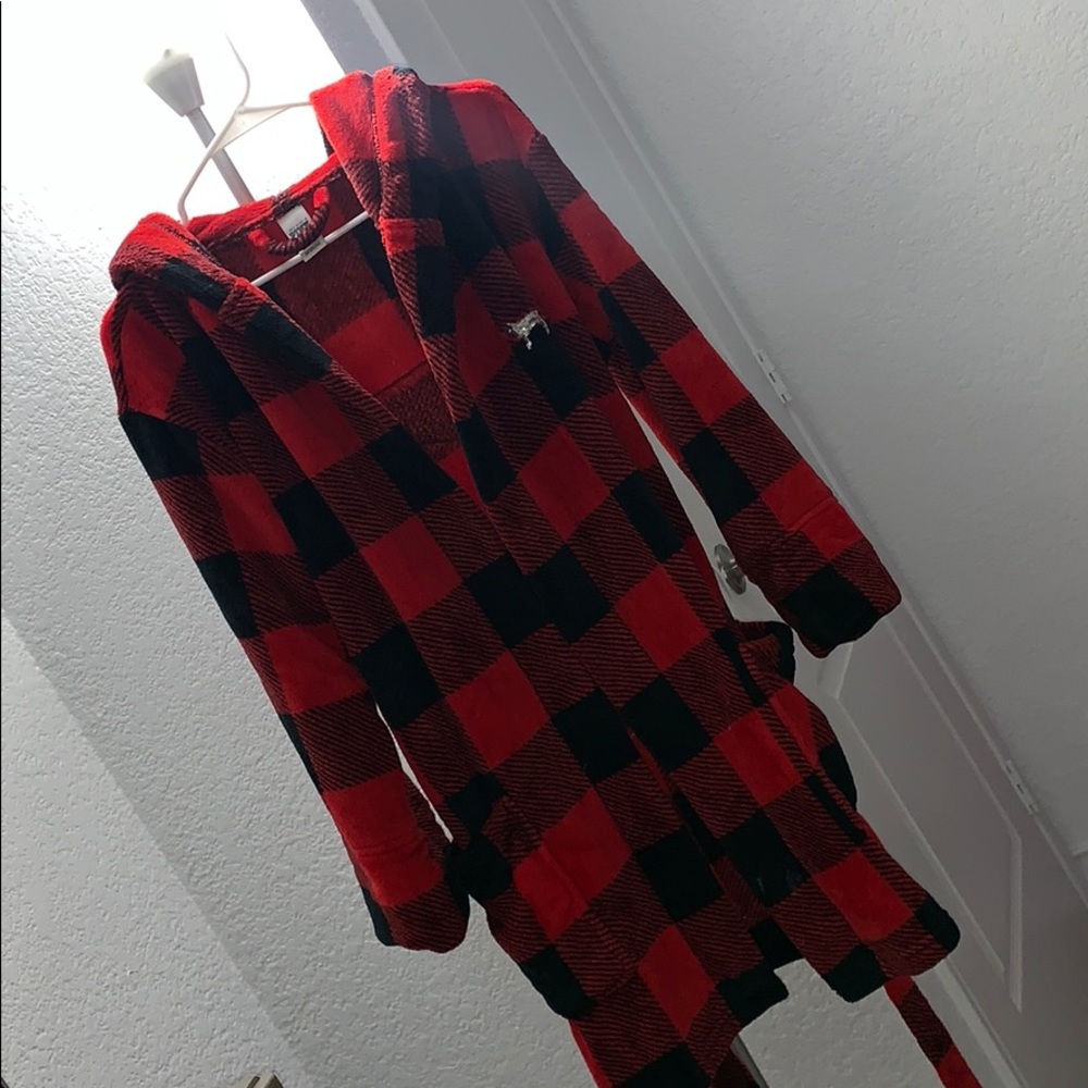 VS PINK plaid robe